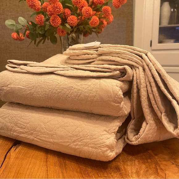 NEW Anthro White Cream Queen King Reversible Quilt Bedspread Blanket & Sham Set